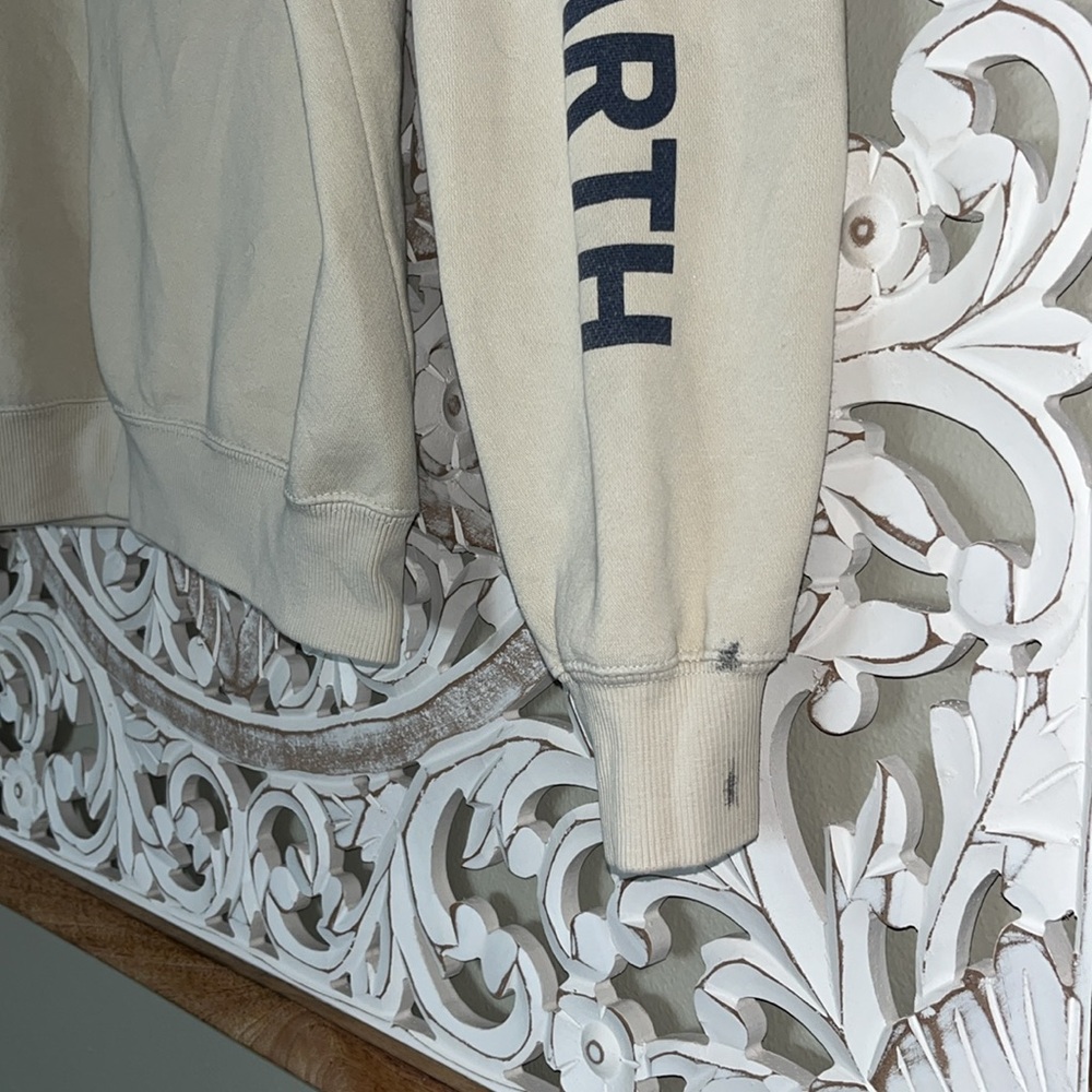 Brandy Melville John Galt Saint Barth Sweatshirt Cream Women’s One Size sz S - Picture 5 of 7